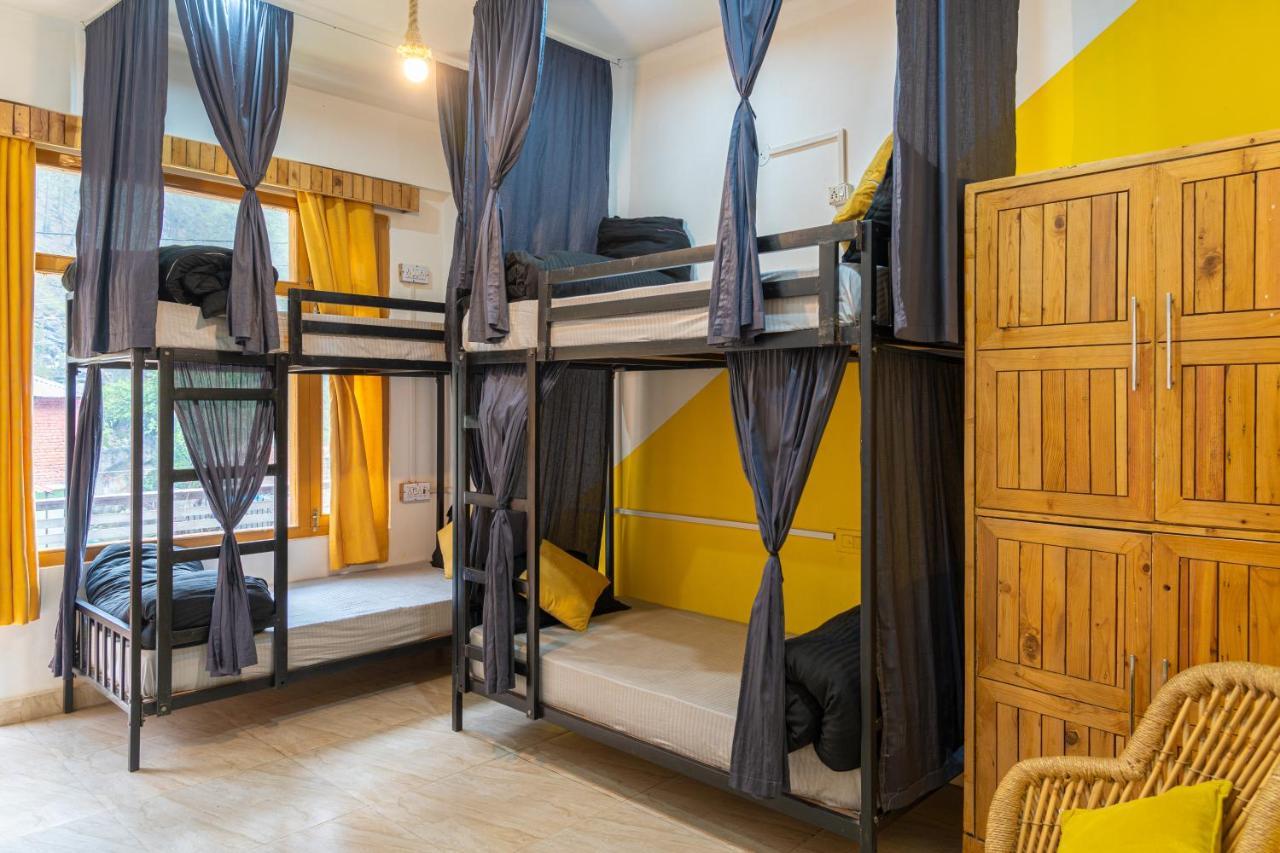 Whoopers Hostel Касол Екстериор снимка