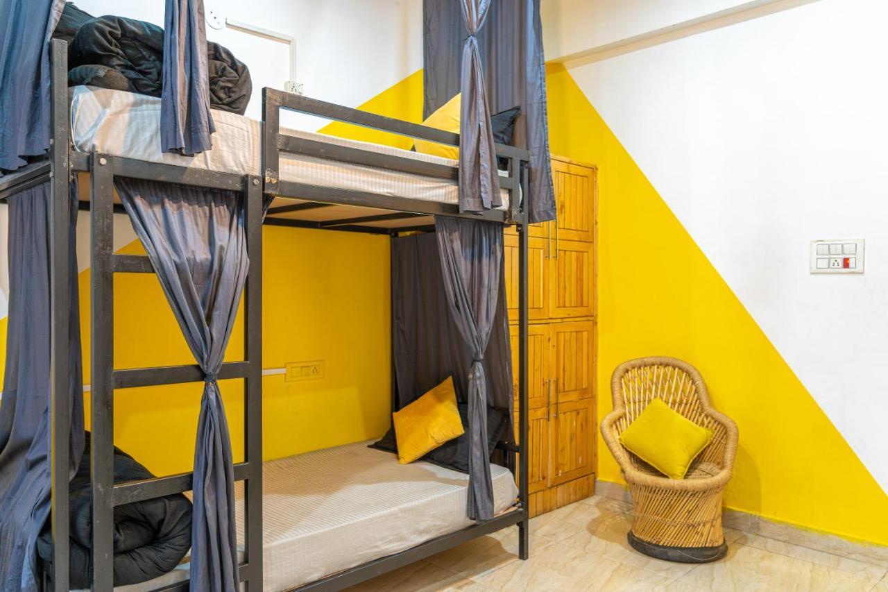 Whoopers Hostel Касол Екстериор снимка