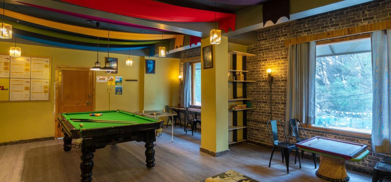 Whoopers Hostel Касол Екстериор снимка